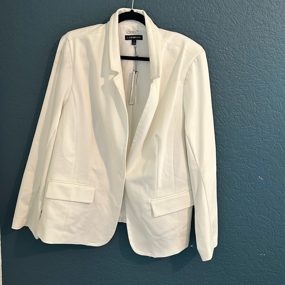 NWT Lane Bryant white blazer size 22